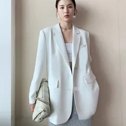 Kvinnors kostymer blazers vit kostym jacka kvinnlig koreansk version lös online kändis casual professionell mode liten kostym jacka 230311