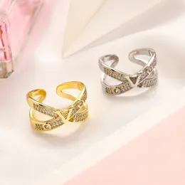 Designer Silver Gold Justerbara ringar Bokstavsengagemang för kvinnors ringdesigners smycken Mens High Sense Ring Ornament