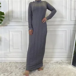Etniskt klädmode i grundläggande muslimsk klänning femme musulmane peignoir kalkon islam arabiska stickade tröja klänningar abayas för kvinnliga kläder