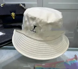 미국 디자이너 편지 버킷 모자 사계절 전면 및 후면 기계 자수 버킷 모자 남자와 여자 간단하고 세련된 성격 버킷 모자 도매