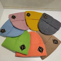 Beanie Designer Hats dzianinowy kapelusz mężczyzna mężczyźni kobiety Casquette moda unisex bawełniana ciepłe czapki czaszki klasyczne swobodne paski na zewnątrz