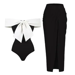 Costumi da bagno Bikini monospalla color block in bianco e nero Slim Fit Costume da bagno con fiocco sul retro aperto Design con spalline eleganti Copricostume 230311