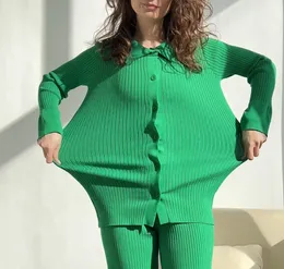 Женские брюки с двумя частями вязаный костюм Женский зеленый зеленый лацлививый лацлиный свитер кардиган рубашка с высокой талией драпировки широкие брюки для ног двойной набор 230313