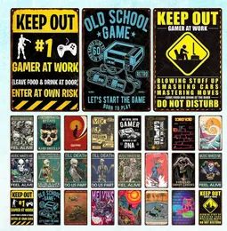 Keep Out Warning Vintage Tin Sign Feel Alive Placa de Metal Gamer At Work Decoração de Parede Para Bar Pub Club Garagem Perigo Homem Caverna Decoração de Parede Arte Personalizada Decoração 30X20CM w01