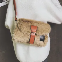 Borse da sera 2023 Donna Inverno Wild Furry Messenger Bag Fashion Fur Shoulder Designer Borsa a grande capacità Flap