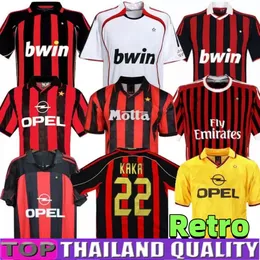 90 91 Retro Fotbollströjor hemma 95 96 97 Gullit 01 02 03 Maldini Van Basten fotboll KAKA Inzaghi 06 07 milan 2009 fotboll t-shirt PIRLO SHEVCHENKO BAGGIO Ac Milans