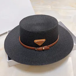 Cappelli a tesa larga retrò serie Brown Cappelli di paglia con design al guinzaglio da donna con cappelli da sole da strada all'aperto da donna a triangolo