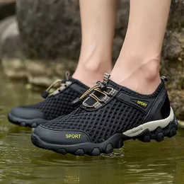 Buty wodne Mężczyźni oddychające buty modowe dla mężczyzn Buty do wspinania się na turystykę buty na plaży na plaży Buty Barefoot Barefoot Sneakers 230314