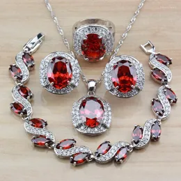 Brincos de colar Conjunto de jóias vermelhas de jóias vermelhas Garnet Zircon Fashion Women Acessórios clipes e conjuntos de anéis