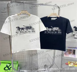 Camisetas masculinas 23 verão nova marca Kom Brand Classic Carriageery Bordado solto de manga curta masculina e feminina versátil casal versátil T-shirt T230314
