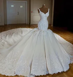 Luxus Abiye Meerjungfrau Hochzeitskleid 2023 V-Ausschnitt Spitze Brautkleider mit langem Watteau-Zug Perlen Spitze Kristall Dubai Casamento