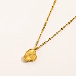 18K Золотые ожерелья очарование девочек любят подвесное ожерелье в роскошном дизайнере, предназначено для женщин. Ювелирные ювелирные любители аксессуаров