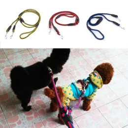 Dog Collars LEASHES STRONGNYLONダブルリードリーシュスプリッター複数のウォーキングトレーニング調整可能なペット安全牽引ロープサプライ