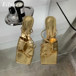 Sandal guld smal band kvinnor toffel kvinnlig fyrkantig nypa tå häl låga glider sandal flip flops mujer skor 230302