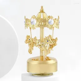 Figurine decorative Oggetti Carillon per ragazze di lusso Rotante in metallo Carosello classico a carica dorata Regalos De Navidad Regalo di San Valentino