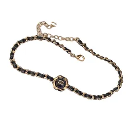 Luxus Designer Halsketten Gold Frauen Halskette Leder Halsband Kette 925 Silber Überzogene Kupfer Brief Anhänger Halsketten Für Frauen Schmuck