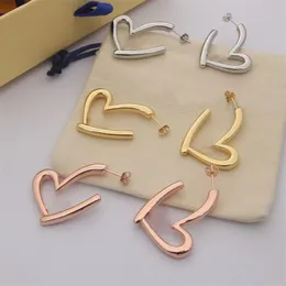 قرارات الذهب الصلبة Heart Stud الكلاسيكية أكبر حجم الفولاذ المقاوم للصدأ الفضة الزوجين هدايا المصمم مجوهرات المشاركة في أقراط الجملة