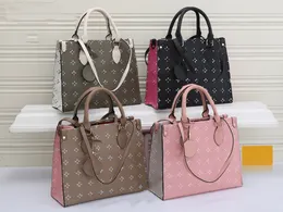 Luxurys tasarımcılar çanta kadın kılıf omuz çantası alfabe çiçek tasarım büyük kapasiteli haberci çantalar klasik stil çanta el çantaları çanta cüzdan çok güzel