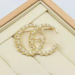 Pearl Crystal Brooches For Women Luxury Gold Color Rhinestone Alloy Enamel Brooch Safety Pins