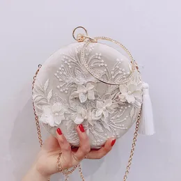 Evening Bags Meloke brand Fashion Women Bag Tassel Metal Small Day Clutches Lady embroidery Evening Bags Wedding Purse Female Handbag MN1351 230316