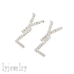 Iced Out الأزرار الفاخرة رجالي الحرك للسيدات في سن المراهقة الفتيات 12-14 سنة من العمر العصرية متدلية الحرف الشكل Ohrringe cjeweler المجوهرات أقراط الماس ZB033 e23