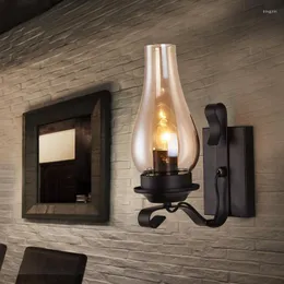 Lâmpada de parede Retro Black Lamps com Cognac Glass Shade Farmhouse Sconce Lights Style Vintage para o quarto Hallway Banheiro