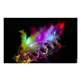 Novità Illuminazione Led Maschere a farfalla Maschera per feste con paillettes Halloween Adt Bambini Veneziano Luminoso Fluff Natale Flash Masquerade Drop Dhymf