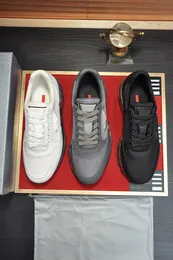 Design Brand Men Sapatos Air almofada de ar moldada sem deslizamento sola de borracha de borracha sola sola casual conforto ao ar livre esportes eu38-46 vários estilos