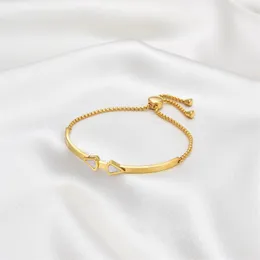 Armreif mit weißem Muschel-Charm, zierliches, verstellbares Armband, personalisierbar, dreifarbige Armbänder für Frauen, Hochzeitsschmuck