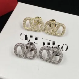 2023 orecchini firmati per donna borchie lusso oro a forma di cuore perla cristallo oro doppia lettera V gioielli in argento 925 classico-45