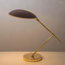 Lampy stołowe biała lampa konia Deco Noel Pokój Dekoracja pokoju vintage akryl żelazna