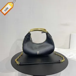 Luxurys Marka Tasarımcı Çanta Çanak Omuz Crossbody Çanta Tote Kadınlar Yeni Moda Doku Deri Niş Taşınabilir Tek Omuzlu Hilal Totebag Fabrika Satışları