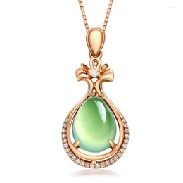 Chains Style Studded With Grape Stone Green Gemstone Pendant For Women Plated 18K Rose Gold Collarbone Chain