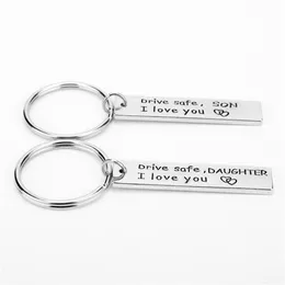 Schmuck Brief Schlüsselanhänger Drive Safe Sohn Tochter Ich liebe dich Schlüsselbund Glücksschlüsselanhänger Schlüsselanhänger Charm Familie Weihnachtsgeschenk230N