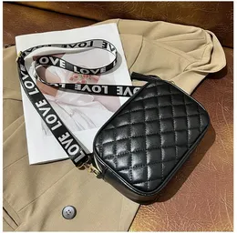 Designers messenger väska för kvinnor crossbody kameraväska läder dubbel zip färg matchande casual bred rem axelväskor 96