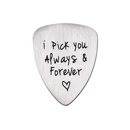 Plettro per chitarra intagliato in acciaio al titanio I Pick You Always Forever Letter Inciso Ukulele Pick Accessorio per strumenti musicali