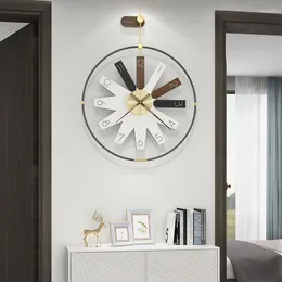 Zegary ścienne nowoczesne proste dekoracyjne zegar do mebli do salonu światło luksusowy projekt domowy wystrój wejścia