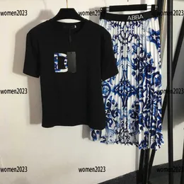 Women's suit girl sets ladies dress 2pcs T-shirt and blue and white porcelain printed skirt Summer Free shipping Size S-XL New arrival Mar14