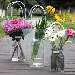 Presentförpackning 2023 Ankomsten T -formade PVC -väskor med handtag Flower Contatiner Bag Clear Plastic Handbag levererar transparent hand