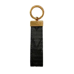 Delicate Leather Keychain Luxury Designer Keychain Unisex Available in 9 Colors fashionbelt006
