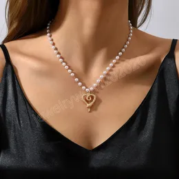 Kpop Imitation Pearl Beaded Chain Necklace For Women Wedding Punk Snake Heart Pendant Choker Halsband Fest smycken