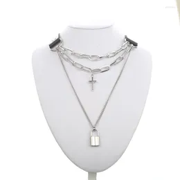 Choker Punk Cross Chain Halsband med lås Goth krage hänge kvinnor/män svart läder emo coola smycken