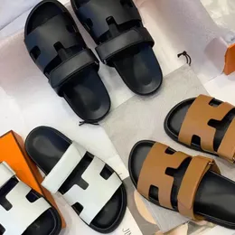 最高品質のデザイナーHeuirmoe Sandals Chypre Slippers Beach Classic Flat Sandal Luxury Summer Lady Leather Flip Flops Men Slides