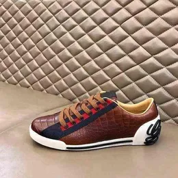 Scarpe casual Sconto Luxury Men's Low-top Printing Designer Mesh Slip-on Scarpe da corsa Moda donna Misto traspirante Mjjjj0004 size38-44