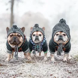 Hundkläder 2023 Autumn and Winter Fur Ball håller varm vindtät puffstickningsmetod Fighting Hat Pet Headbonad