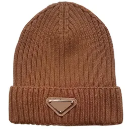 Berretto da uomo di design Cappello con teschio di lusso Berretti lavorati a maglia Cappelli da sci Maschera snapback aderente Cashmere invernale unisex Qualità outdoor casual