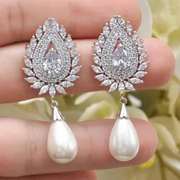 Boucles d'oreilles pendantes Huitan à la mode de luxe femmes mariage pavé brillant cubique zircone forme de poire simulé perle goutte bijoux