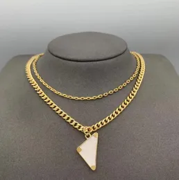 Womens Mens Luxury Designer Necklace Chain Fashion Jewelry Black White P Triangle Pendant Design Party Silver Hip Hop Punk