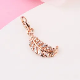 Rose Gold Metal Plated Floating Curved Feather Dangle Charm Bead Passar Endast European Pandora Type Smycken Armband Halsband