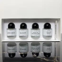 Perfumy Byredo 4pcs Zestaw dezodorant kadzidło pachnące pachnące Kolonia dla mężczyzn Super Cedar/Blanche/Rose of No Man's Land/Mojave Ghost 30ml Aromacieh Fragrances Suit